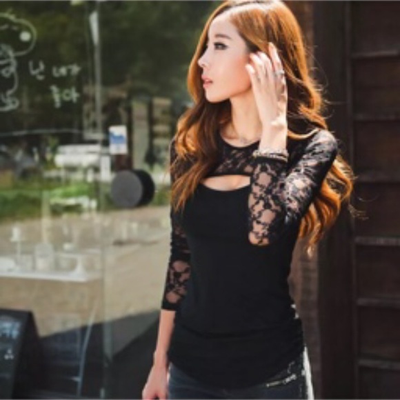 Boutique Tops - 🎉HP🎉Black Crochet Lace Top! NEW!